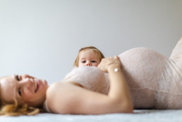 Wir sind schon sehr gespannt, was Luisa zu ihrem kleinen Bruder sagen wird. An Neugierde mangelts schon mal nicht. ;-)…