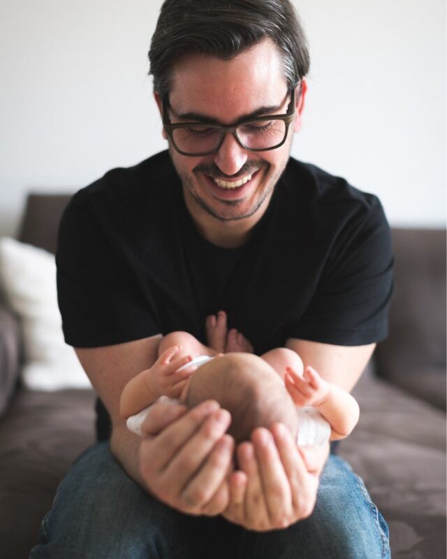 Bei meinen Baby- und Neugeborenenshootings mache ich nicht nur Fotos von den Kleinen, sondern auch besonders viele Fotos mit Mama…